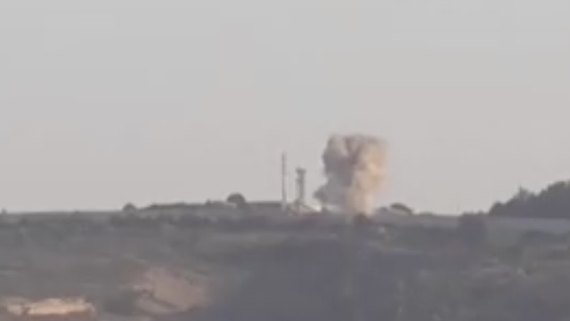 Ledakan pos militer Israel di Perbatasan Lebanon. (REUTERS)