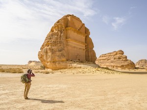 Menjelajahi Keajaiban Hegra, Wisata Sejarah yang Memukau di Arab Saudi