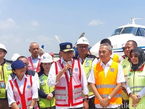 Bandara Dhoho Bisa Jadi Embarkasi Haji? Ini Jawaban Menhub