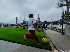Melihat Wajah Baru Alun-alun Lembang Usai Dipugar