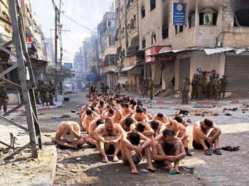 Potret Tentara Israel Telanjangi Puluhan Warga Palestina