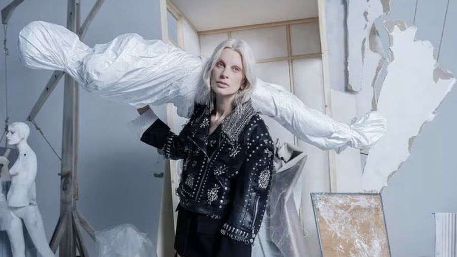Gambar dalam kampanye terbaru Zara telah dihapus setelah para penggemar mengkritik gambar tersebut karena mencerminkan adegan kehancuran di Gaza. (Dok: Zara)