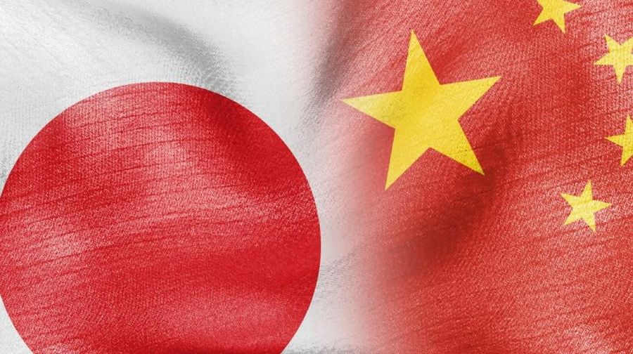 Ilustrasi bendera Jepang dan China