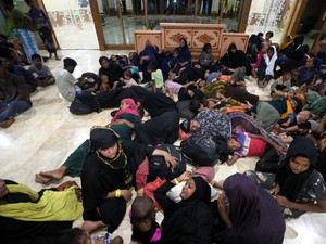 Ditolak Warga Aceh, Pengungsi Rohingya Ternyata Punya Rumah di Bangladesh