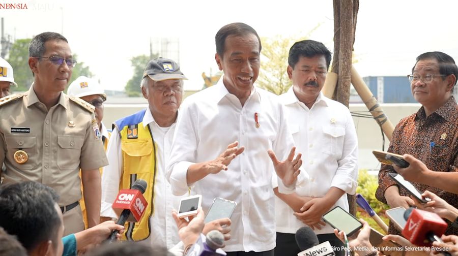 Keterangan Pers Presiden Jokowi Usai Resmikan Stasiun Pompa Ancol Sentiong, (11/12/2023). (Tangkapan layar Youtube Setpres RI)