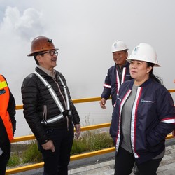 Tiba-Tiba Puan Sambangi Tambang Freeport, Ada Apa?