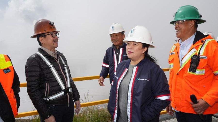 Menteri ESDM Arifin Tasrif dan Ketua DPR RI Puan Maharani mengunjungi area operasi PT Freeport Indonesia di Tembagapura, Kabupaten Mimika, Papua Tengah, 10 Desember 2023. (Dok. PT Freeport Indonesia)