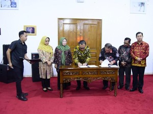 Penuhi Kebutuhan Cabai dan Beras, Banyuasin-Muara Enim Tanda Tangani Kerja Sama