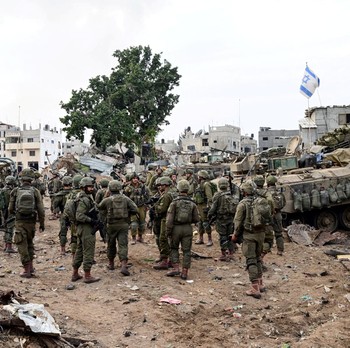Potret Israel Tembus Jantung Gaza, Kerahkan Tank & Jet Tempur
