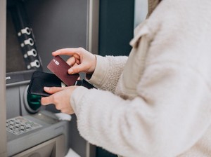 Jangan Sampai Kurang! Ini Saldo Minimal Tabungan BCA, BRI, BNI, BNI, dll
