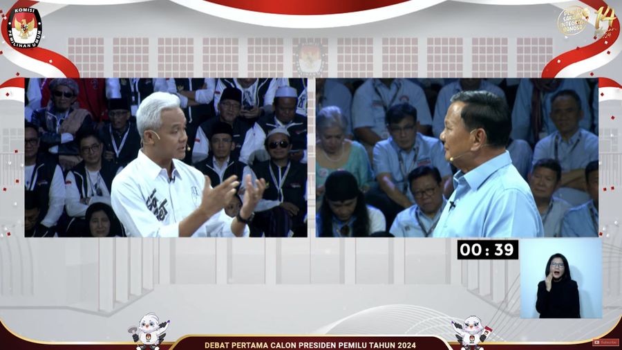 Calon Presiden (Capres), Ganjar Pranowo dalam Debat Pertama Capres 2024 di Kantor KPU RI, Jakarta, Selasa (12/12/2023). (Tangkapan Layar Youtube KPU RI)