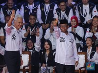 Ganjar: Pemerintah Tak Boleh Baperan, Harus Terima Kritik!