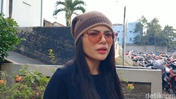 Soal Hubungannya dengan Ko Apex, Dinar Candy: Rumit!