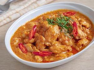 Resep Kari Ayam Panang Khas Thailand yang Berkuah Kental Creamy