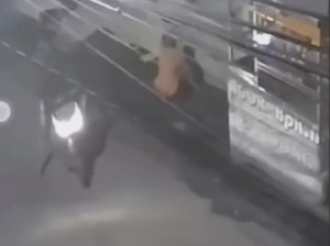 Viral Besi Penutup Got di Bogor Dicuri Maling Bermotor Tengah Malam