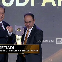 Budi Arie Raih Prominent Figure in Cybercrime Eradication