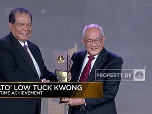 Dato' Low Tuck Kwong Raih Lifetime Achievement CNBC Awards