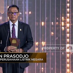 Dirut PLN Darmawan Prasodjo Dinobatkan Jadi CEO of The Year