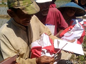 Girangnya Petani Pekalongan Ketemu Jokowi, Dapat Amplop Isinya Segini
