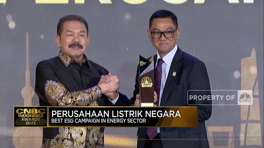 PLN Raih Best ESG Campaign in Energy Sector