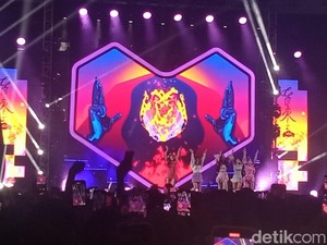 Red Velvet Main Games di Lazada Fest 12.12, Irene Selalu Paling Beda