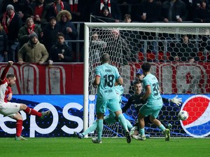 Antwerp Vs Barcelona: Barca Kalah 2-3, tapi Finis Juara Grup H