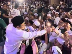 Bertemu Relawan di Saudi, Cak Imin Janji Tingkatkan Perlindungan TKI
