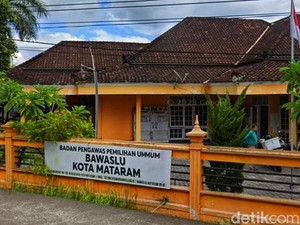 Dosen Unram Dilaporkan ke KASN karena Unggah Foto Ganjar di Facebook