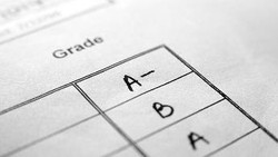 Dear Bapak-bapak! Pemerintah Rilis Edaran Ayah Ambil Rapor Anak, Catat Isinya