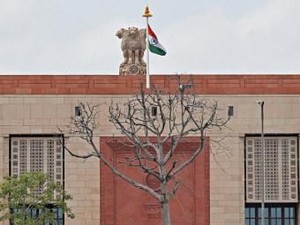 Pria Lompat-Nyalakan Asap di Ruangan Parlemen India yang Dijaga Super Ketat
