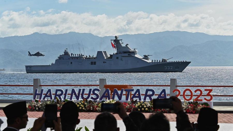 Pemerintah giat dorong Tidore Kepulauan jadi Kawasan Strategis Pariwisata Nasional, ditonjolkan dalam Harnus 2023. Menteri Perhubungan Budi Karya Sumadi sampaikan komitmen di Pantai Tugulufa, 13 Desember 2023. (Dok. BKIP Kemenhub)