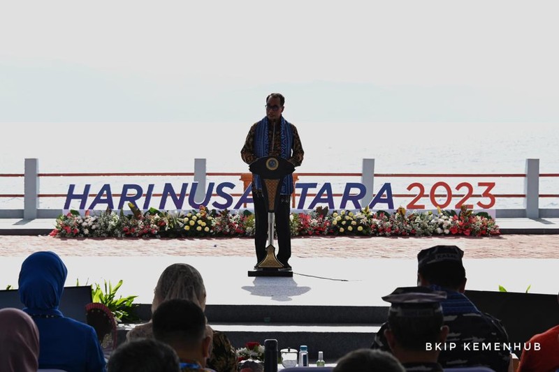 Pemerintah giat dorong Tidore Kepulauan jadi Kawasan Strategis Pariwisata Nasional, ditonjolkan dalam Harnus 2023. Menteri Perhubungan Budi Karya Sumadi sampaikan komitmen di Pantai Tugulufa, 13 Desember 2023. Pemerintah giat dorong Tidore Kepulauan jadi Kawasan Strategis Pariwisata Nasional, ditonjolkan dalam Harnus 2023. Menteri Perhubungan Budi Karya Sumadi sampaikan komitmen di Pantai Tugulufa, 13 Desember 2023. (Dok. BKIP Kemenhub)