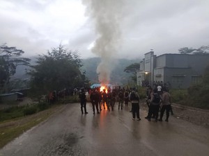 Satu Polisi Kena Panah Imbas Ricuh Pencairan Dana Desa di Tolikara