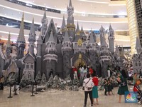 Tabungan Orang Kaya RI Terkuras, Belanja Natal & Tahun Baru?