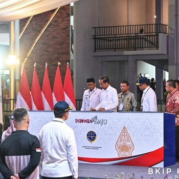 Jokowi dan Menhub Budi Karya Resmikan 3 Terminal Modern