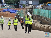 'Sidak' Proyek MRT Jakarta Fase 2A, Jokowi Perintahkan Ini