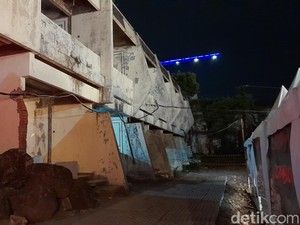 Cerita Warga soal Horornya Eks Hotel Cakra Solo, Kamar 13 Tak Boleh Dibuka!