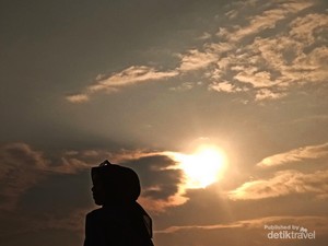 Ada yang Baru di Kerinci: Pantai tapi di Pinggir Danau, Bukan di Laut