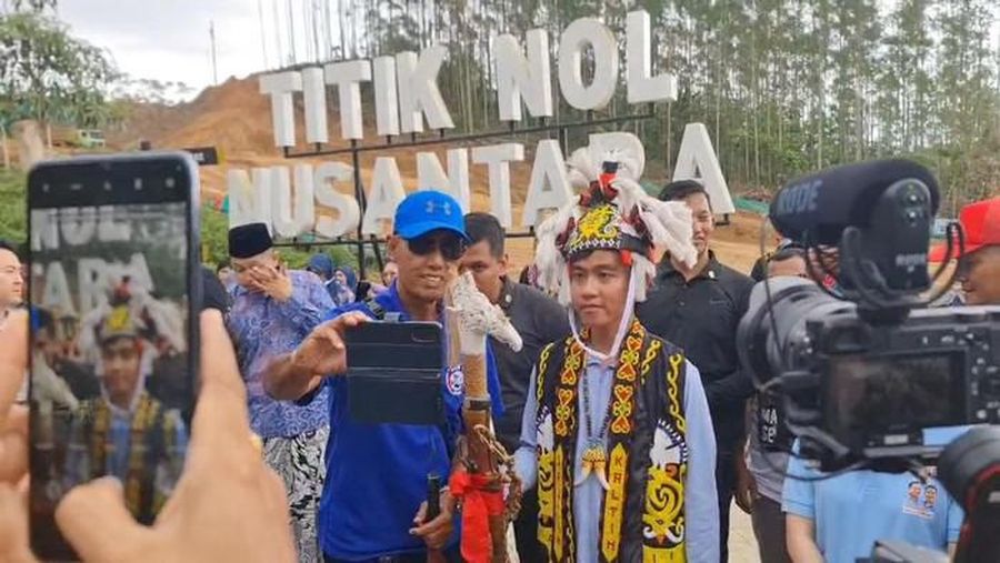 Calon Wakil Presiden nomor urut2, Gibran Rakabuming Raka saat mengunjungi IKN. (Adrial Akbar/detikcom)