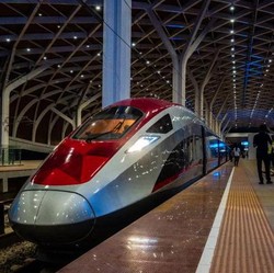 Penumpang Kereta Cepat Whoosh di Bawah Target, Bos KCIC Bilang Begini