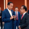 Jokowi Ngaku Nyaman Pakai Dasi Kuning, Hasto PDIP Bilang Ini