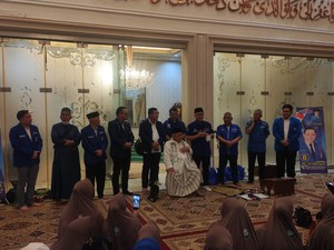 Kunjungi Palembang, Zulhas Silaturahmi ke Kediaman Haji Halim