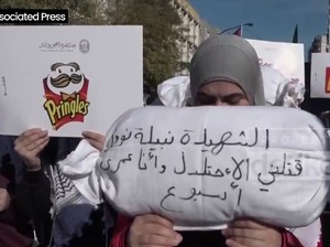Demo Kecam Israel di Lebanon, Massa Arak Boneka Pocong ke Tripoli