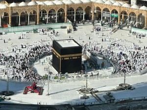 Pemeliharaan Kabah Rampung, Pagar Penutup Kembali Dibuka