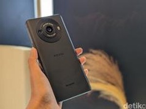 Buru Foto di Momen Liburan? Abadikan Pakai Kamera Sharp Aquos R8s Pro