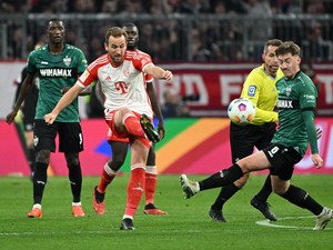 Bayern Vs Stuttgart: Brace Harry Kane Bawa Die Roten Menang 3-0