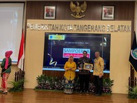 Kembangkan UMKM di Tangsel, Sampoerna Raih Penghargaan Ini