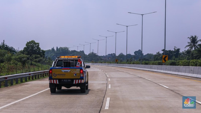 Jalan Tol Serpong-Cinere Seksi 2 atau segmen Pamulang-Cinere yang terhubung Jalan Tol Outer Ring Road atau JORR 2, Tangerang Selatan siap beroperasi fungsional selama periode Nataru tahun ini, Senin (18/12/2023). (CNBC Indonesia/Faisal Rahman)