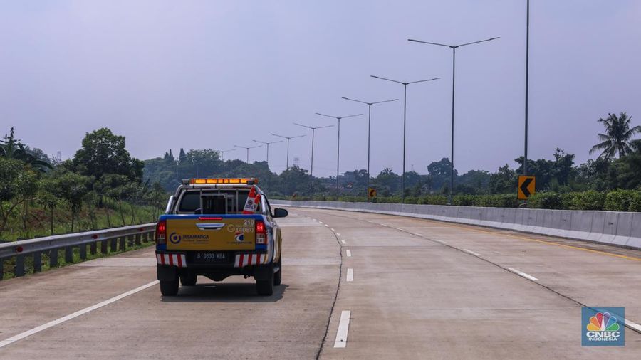 Jalan Tol Serpong-Cinere Seksi 2 atau segmen Pamulang-Cinere yang terhubung Jalan Tol Outer Ring Road atau JORR 2, Tangerang Selatan siap beroperasi fungsional selama periode Nataru tahun ini, Senin (18/12/2023). (CNBC Indonesia/Faisal Rahman)