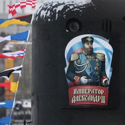 Siaga Perang Nuklir, Alexander 3 Rusia Lintasi Bawah Arktik Dekati AS